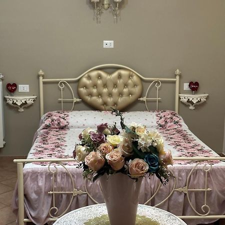 85m² 3 slaapkamer, 3 privé badkamer Appartement in Casagiove Caserta Buitenkant foto