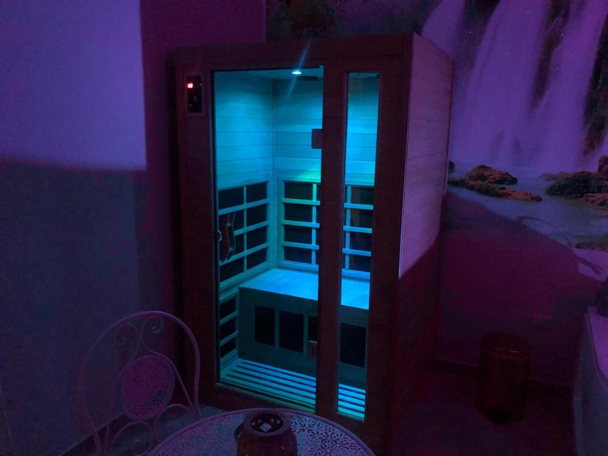 85m² 3 slaapkamer, 3 privé badkamer Appartement in Casagiove Caserta Buitenkant foto
